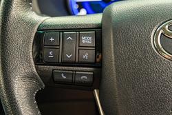 2020 Toyota Hilux SR5