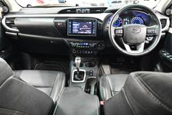 2020 Toyota Hilux SR5