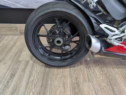 2024 DUCATI PANIGALE V2 RED