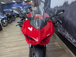 2024 DUCATI PANIGALE V2 RED