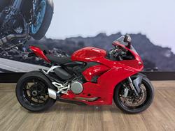 Ducati Panigale V2