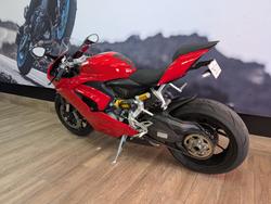 2024 DUCATI PANIGALE V2 RED