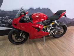 2024 DUCATI PANIGALE V2 RED