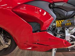 2024 DUCATI PANIGALE V2 RED