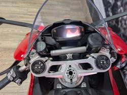 2024 DUCATI PANIGALE V2 RED