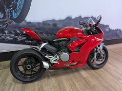 2024 DUCATI PANIGALE V2 RED