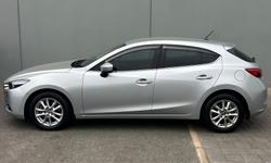 2017 Mazda 3 Maxx
