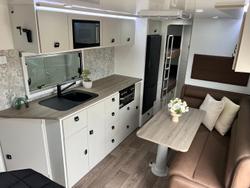 2026 Design RV F211omd Forerunner 21.10'