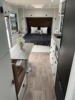 2026 Design RV F211omd Forerunner 21.10'