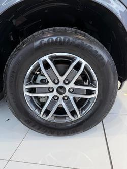 2025 Ford Everest Trend