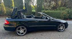 2004 Mercedes-Benz CLK-Class CLK320 Elegance A209 Obsidian Black