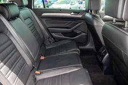 2022 Volkswagen Passat 206TSI R-Line