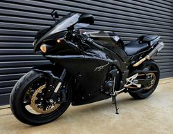 2010 Yamaha YZF-R1 R1 Black
