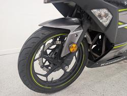 2016 Kawasaki NINJA 300 grey