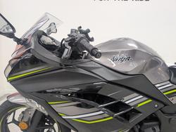 2016 Kawasaki NINJA 300 grey