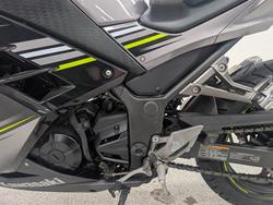 2016 Kawasaki NINJA 300 grey