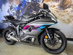 2024 Yamaha YZF-R7LA Grey