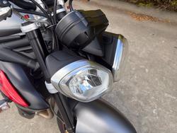 2016 Triumph STREET TRIPLE R Grey