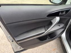 2020 MITSUBISHI ECLIPSE CROSS ES (2WD)