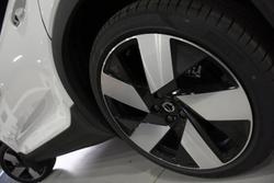 2023 Volvo C40 Recharge Twin MY24 AWD Crystal White