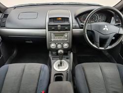 2007 Mitsubishi 380 ES DB Series 2 Mawson White