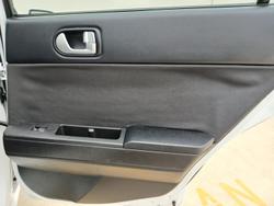 2007 Mitsubishi 380 ES DB Series 2 Mawson White