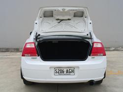 2007 Mitsubishi 380 ES DB Series 2 Mawson White