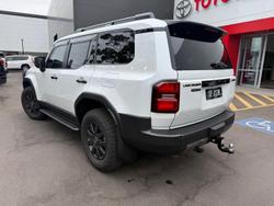 2025 Toyota Landcruiser Prado Altitude