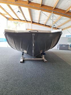 2026 QUINTREX F370 Outback Explorer