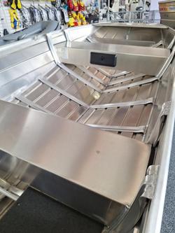 2026 QUINTREX F370 Outback Explorer