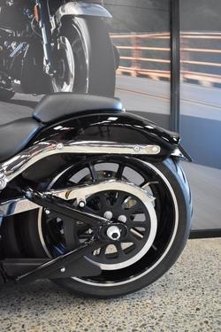 2016 HARLEY-DAVIDSON FXSB SOFTAIL BREAKOUT