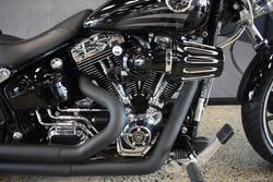 2016 HARLEY-DAVIDSON FXSB SOFTAIL BREAKOUT