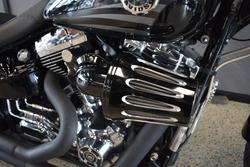 2016 HARLEY-DAVIDSON FXSB SOFTAIL BREAKOUT