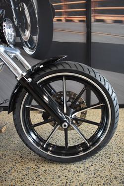 2016 HARLEY-DAVIDSON FXSB SOFTAIL BREAKOUT