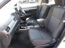 2018 Mitsubishi Outlander ES
