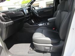 2025 Isuzu MU-X X-TERRAIN