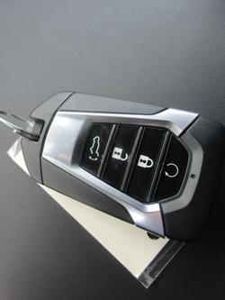 2025 Isuzu MU-X X-TERRAIN