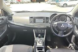 2017 Mitsubishi Lancer ES Sport