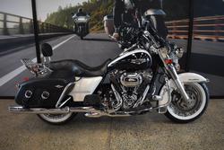 2014 HARLEY-DAVIDSON FLHRC ROAD KING CLASSIC