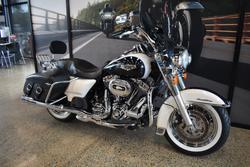2014 HARLEY-DAVIDSON FLHRC ROAD KING CLASSIC