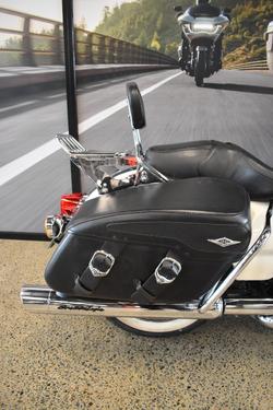 2014 HARLEY-DAVIDSON FLHRC ROAD KING CLASSIC