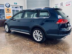 2016 Volkswagen Golf Alltrack 132TSI 7 MY17 Four Wheel Drive Night Blue