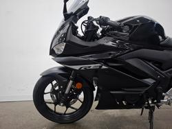2023 Yamaha YZF-R3 Black