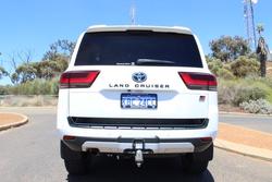 2025 Toyota Landcruiser GR Sport