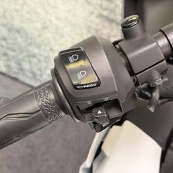 2023 Yamaha YZF-R15M RED/WHITE