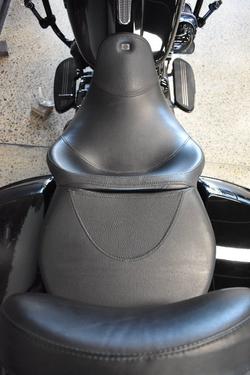 2017 HARLEY-DAVIDSON FLHXS STREET GLIDE SPECIAL