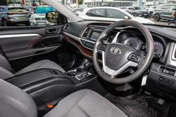 2017 Toyota Kluger GX