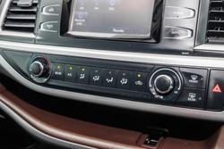 2017 Toyota Kluger GX