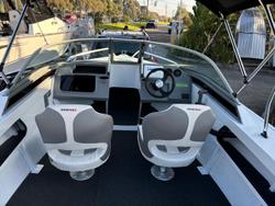 2026 QUINTREX 540 Fishabout