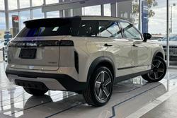 2025 Jaecoo J7 SHS Summit